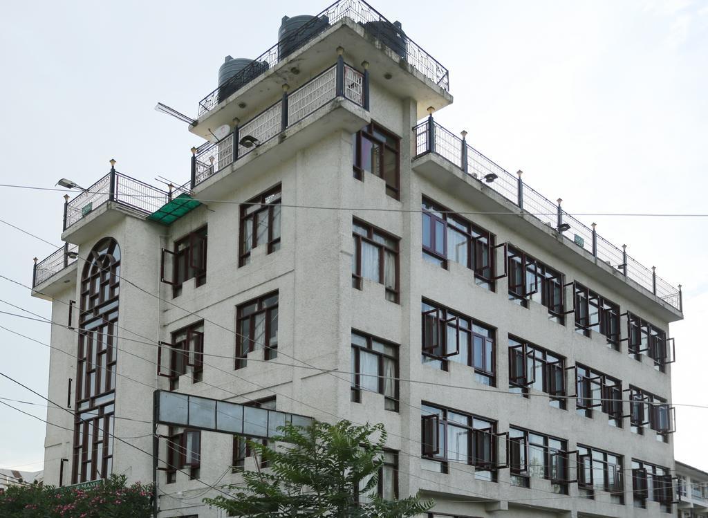 Srīnagar Hotel New Mamta מראה חיצוני תמונה